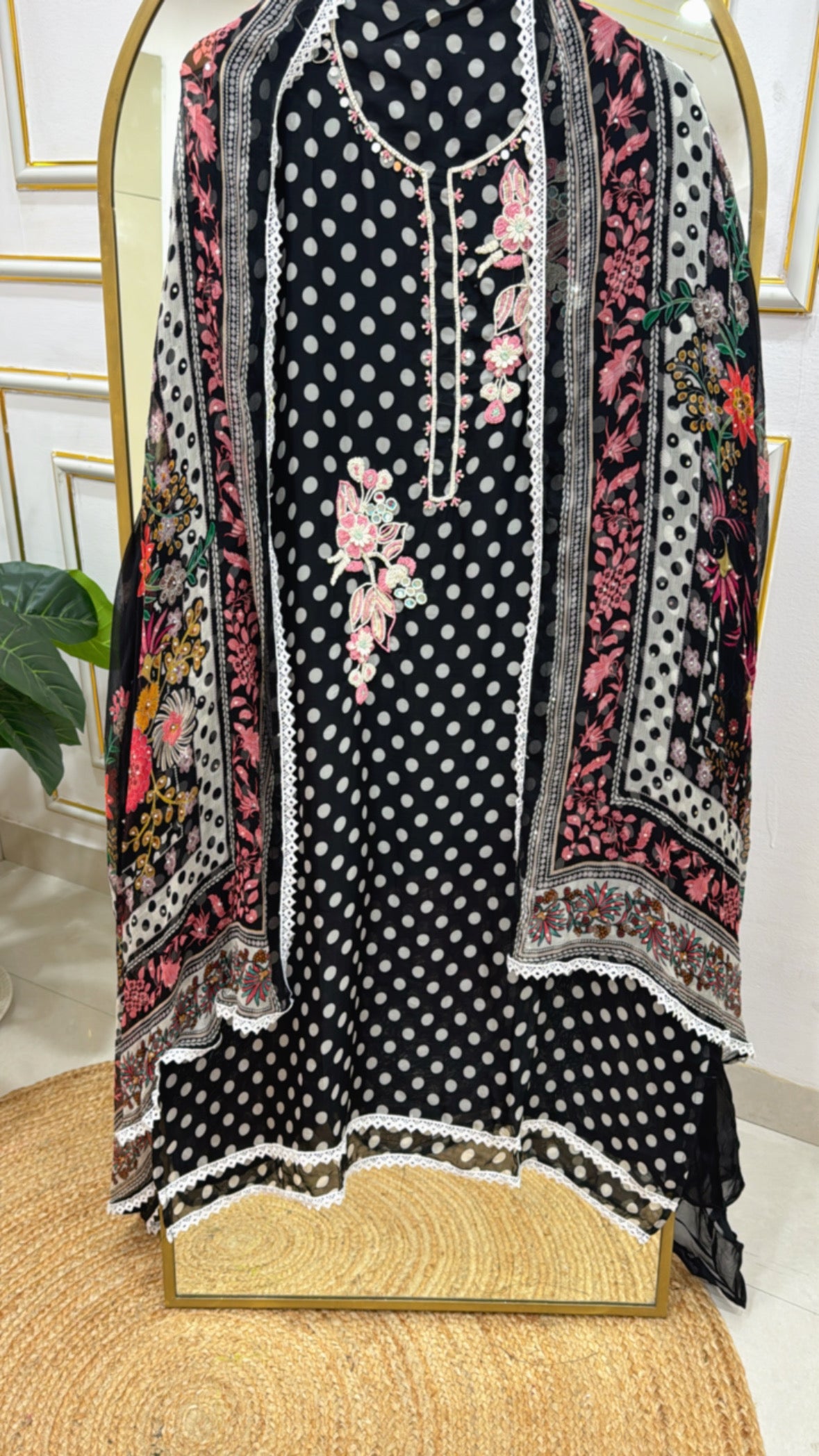 Women's Polka Printed Organza Suit with Handwork &amp; Digital Printed Dupatta GF 263