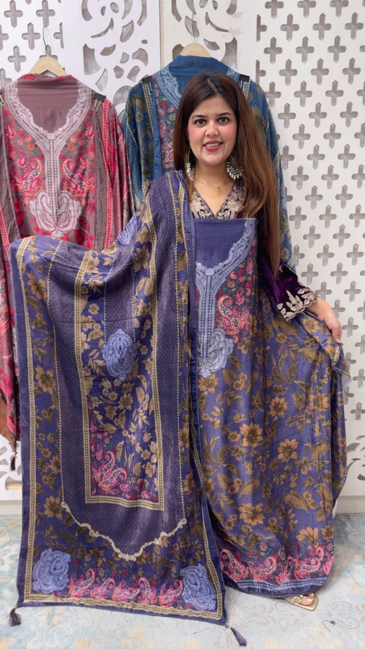 Royal and elegant winter special unique Karachi printed velvet suit mater with velvet dupatta and pashmina bottom GF839