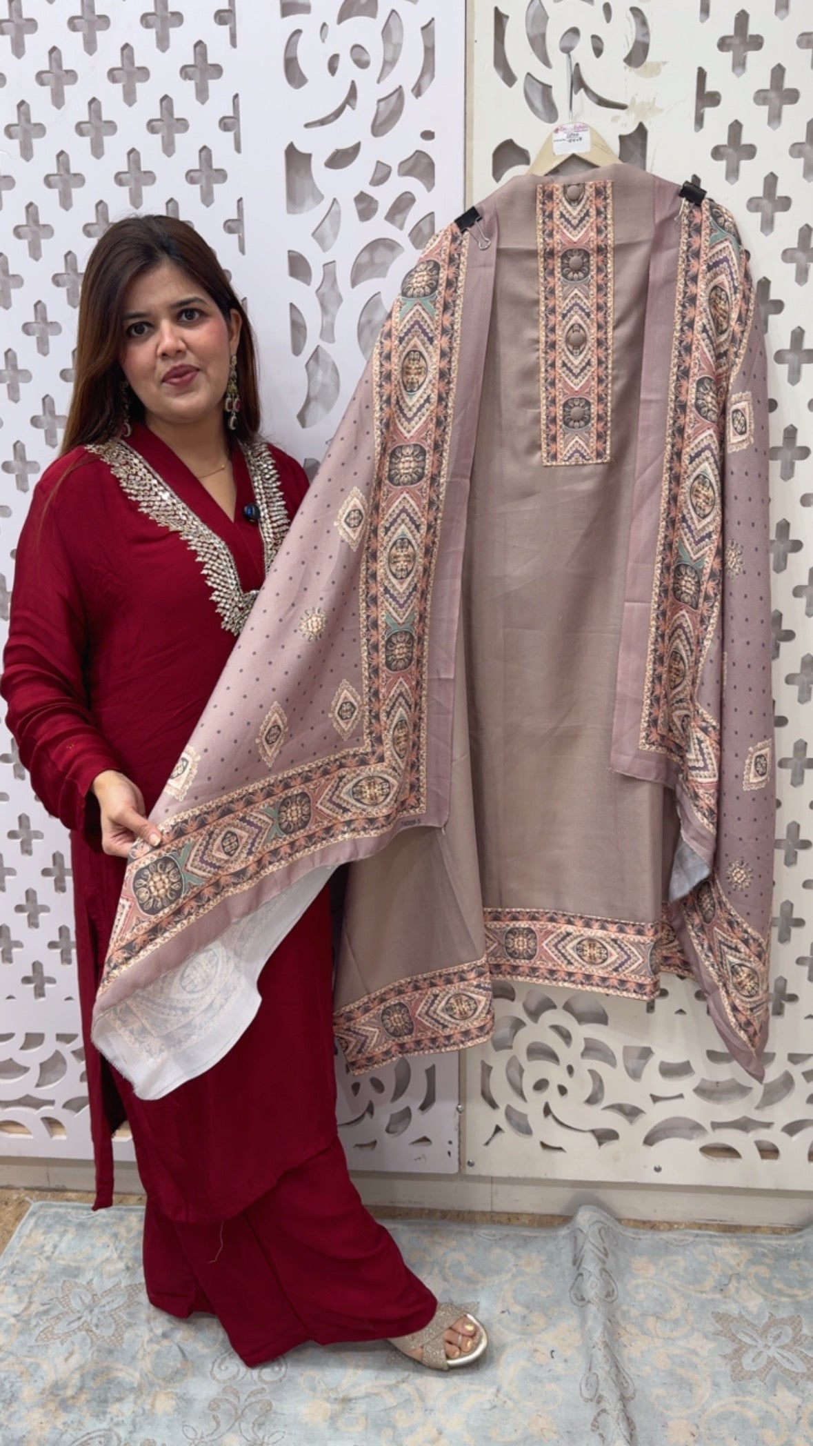 Winter special pastel color pashmina warm suit material with classy printed beautiful pashmina dupatta and pashmina bottom GF810