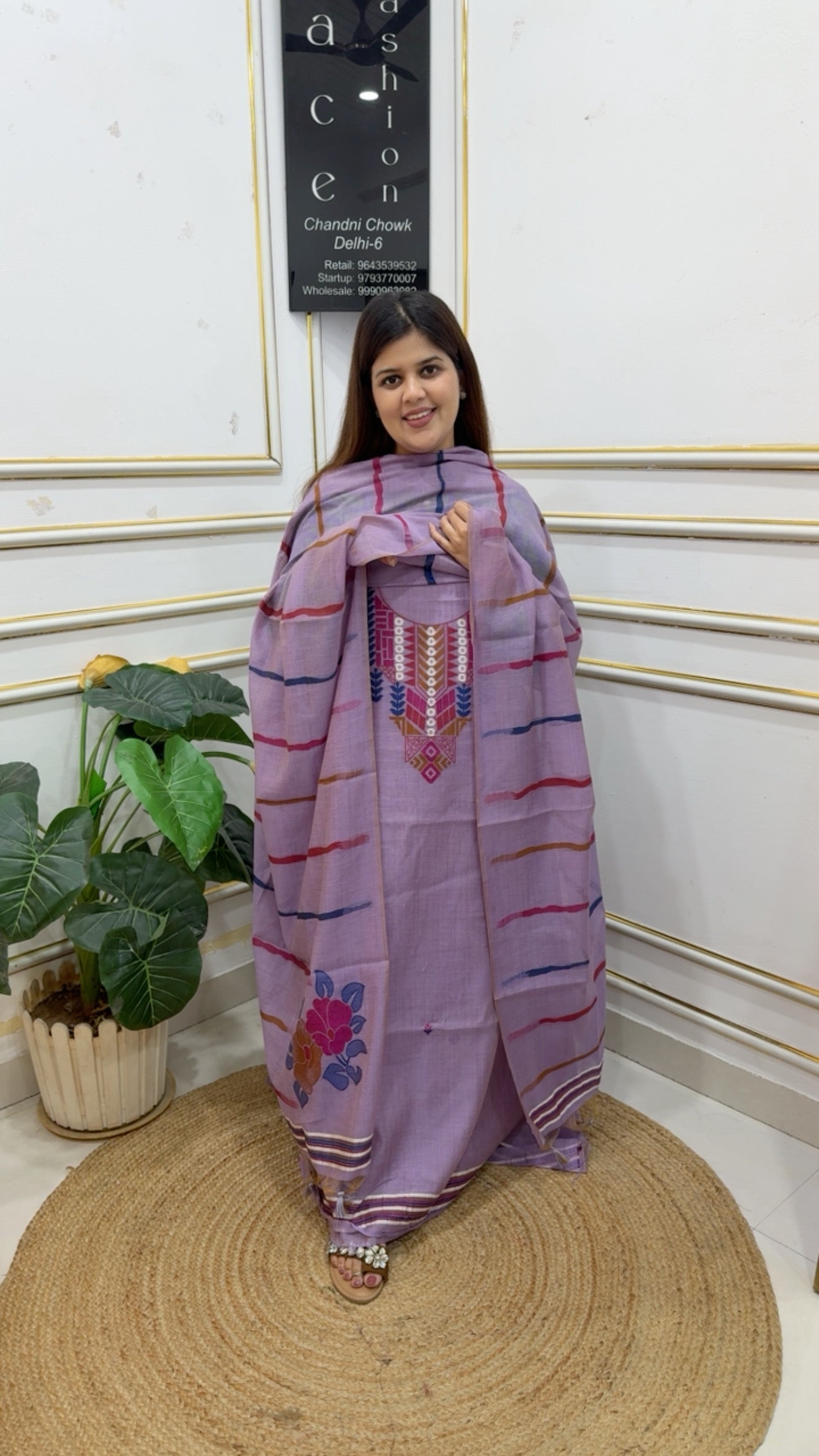 Premium quality best seller pure Moonga silk jamdhani weaved dupatta along with Jamdani neck detailing and premium looking jamdhani dupatta GF1184