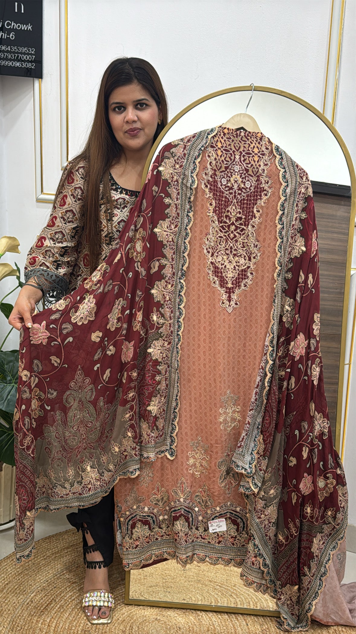 Make a statement in this elegant Karachi crepe unstitched suit GF 289