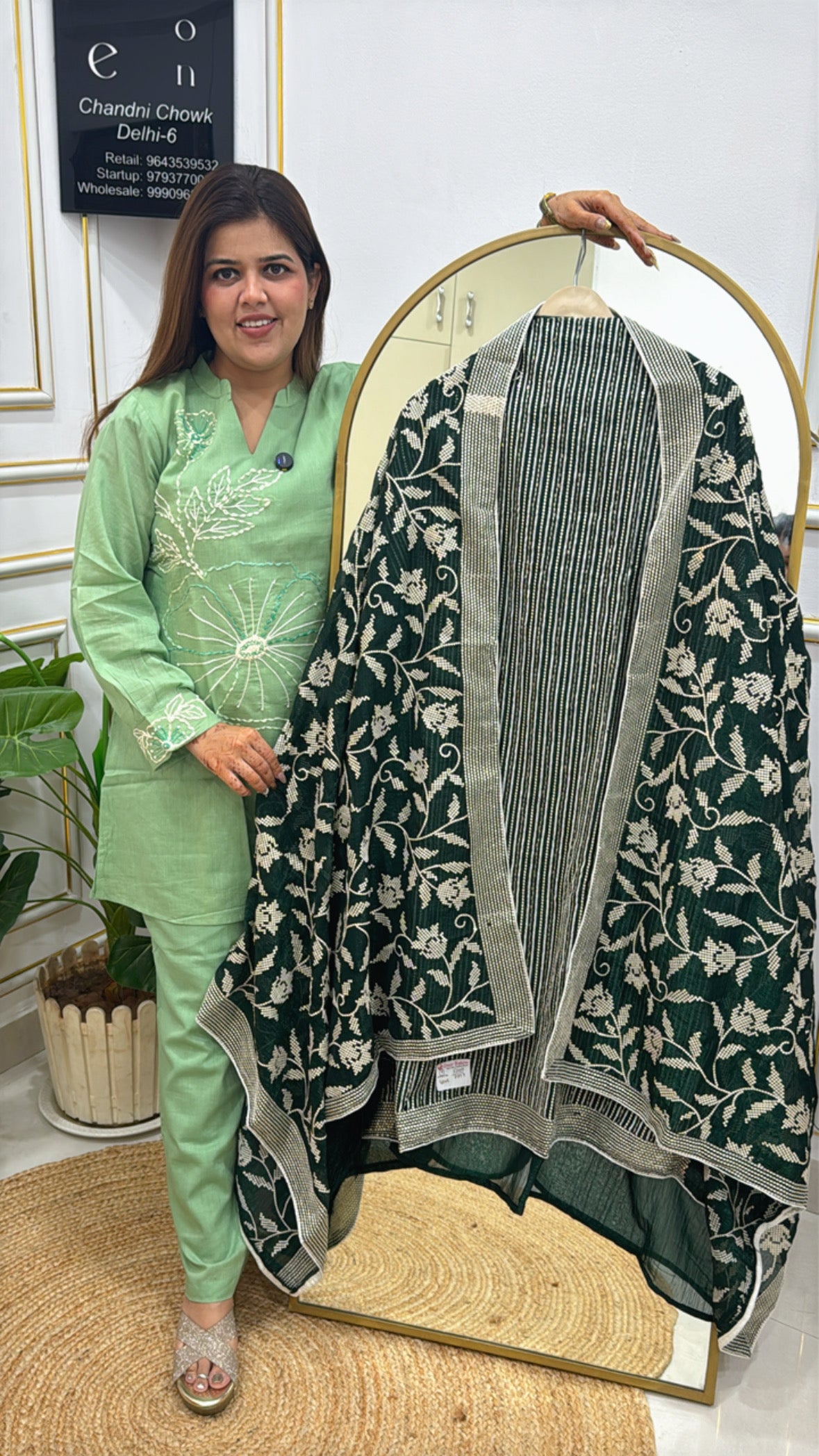 Women's Pure Crushed Fabric Suit with Shimmer Silk Shine &amp; Embroidered Dupatta GF 262