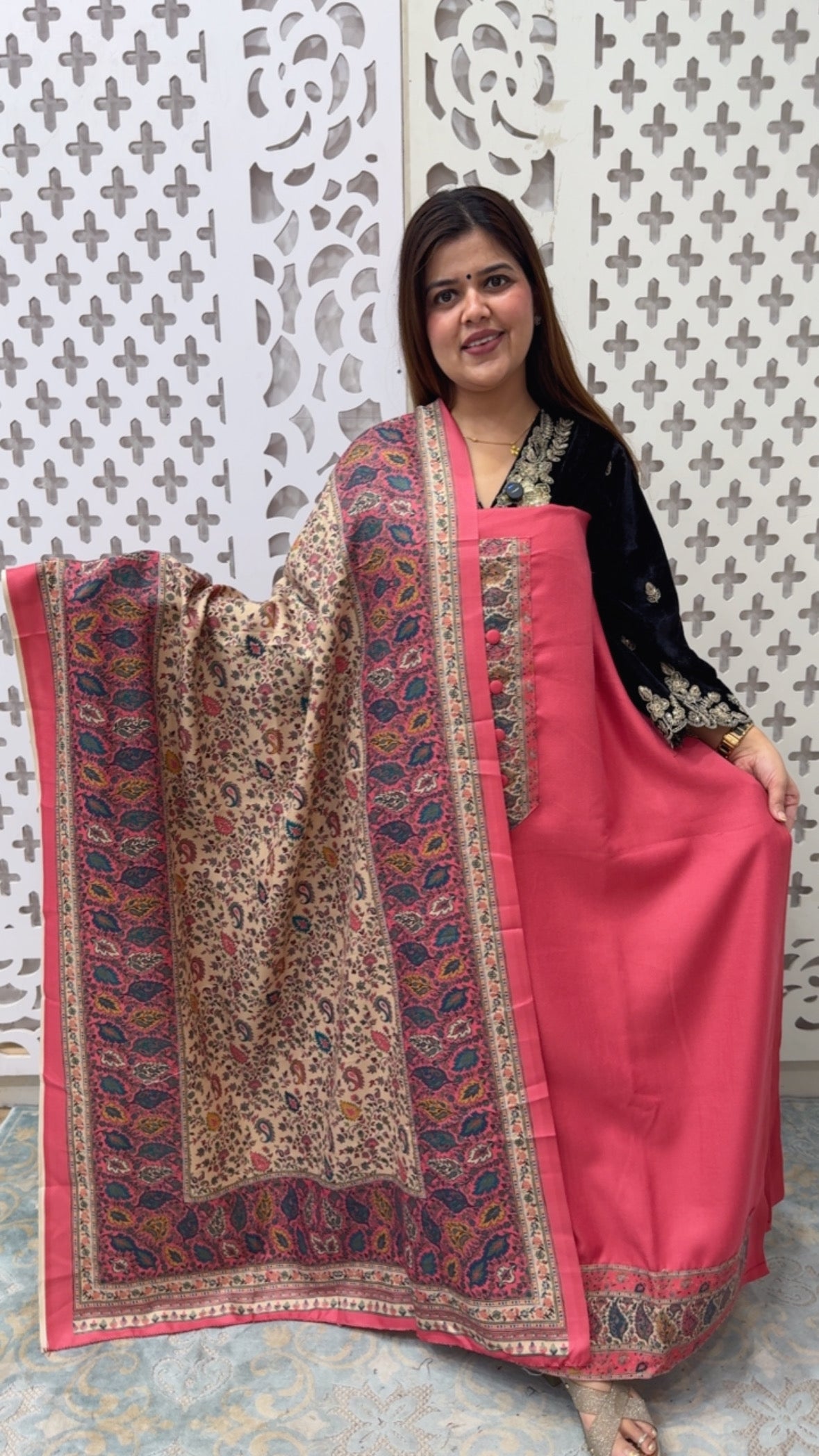 Winter special pure pashmina suit material with premium pure soft beautiful printed pashmina shawls GF831