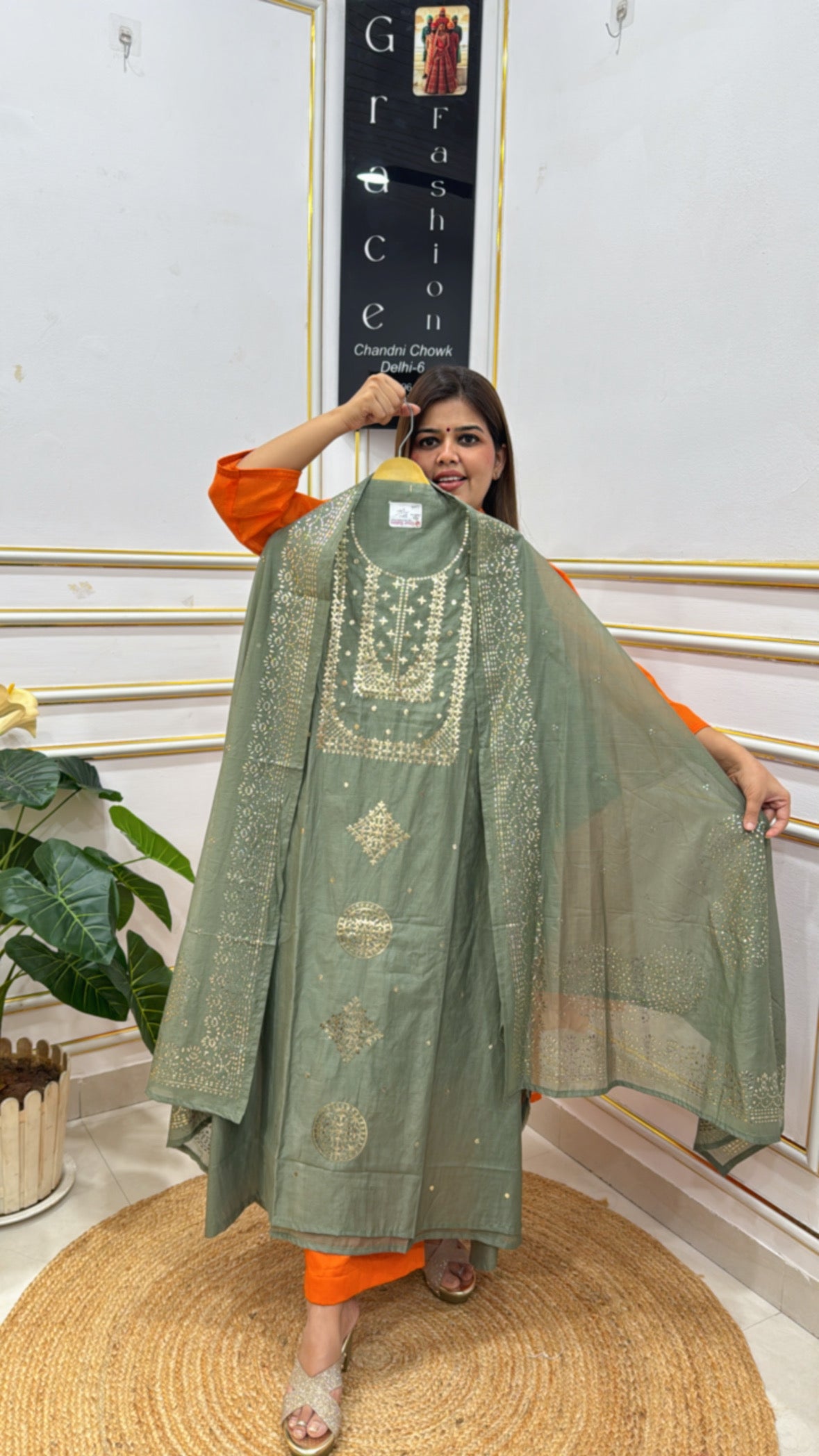 Premium pure tissue pure Mul  Chanderi with Mukesh work GF 224