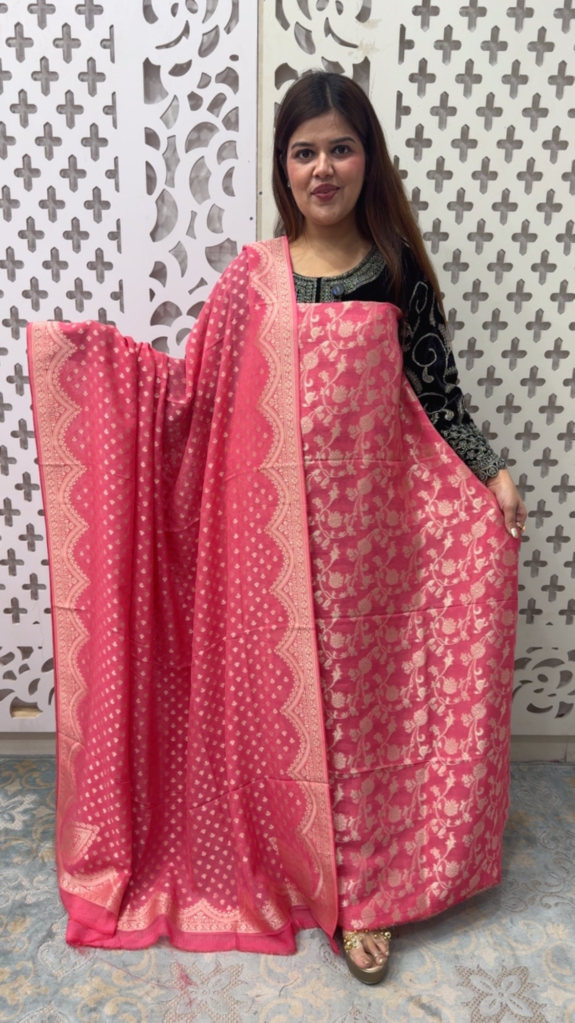 “KHADDI SILK MAGIC “Pure and original royal lute luxurious Khaddi silk suit material with full premium Khaddi silk celebrity style full length dupatta and silk bottom GF848