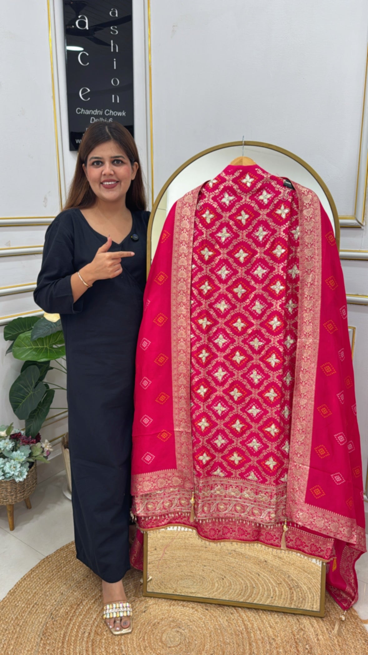 Weaved silk fabric is used for the suit, known for its luxurious feel and durability GF 322