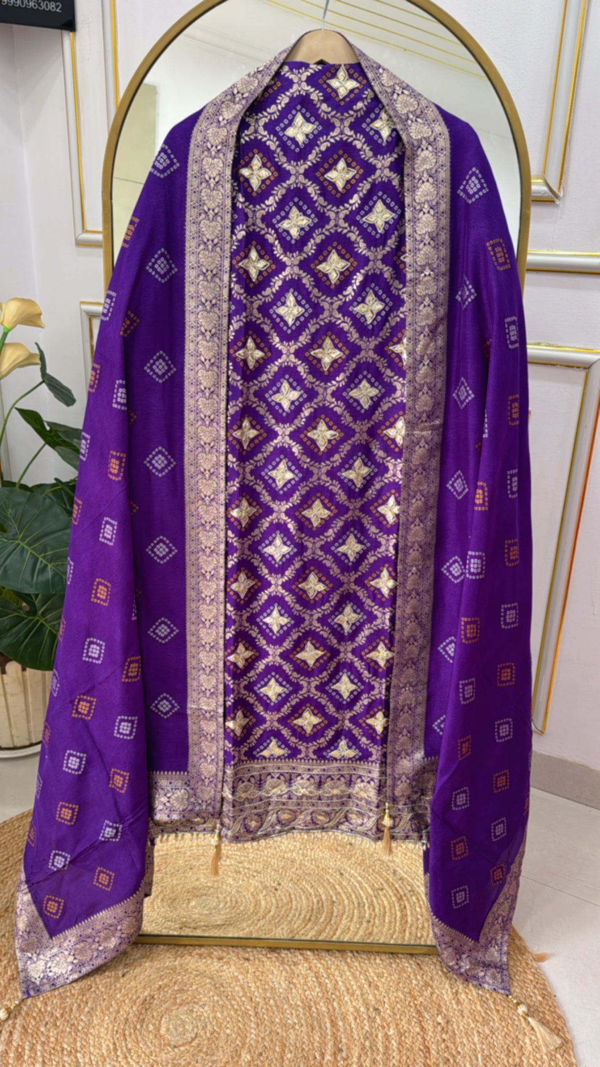 Weaved silk fabric is used for the suit, known for its luxurious feel and durability GF 322