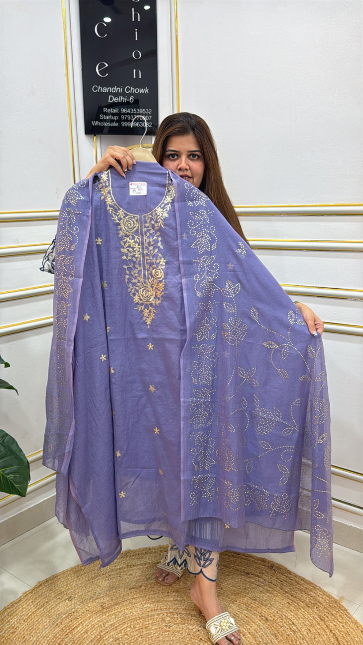 PREMIUM MUL ZARI DORIA EMBROIDED  COTTON SILK FABRIC  UNSTITCHED SUIT GF 44